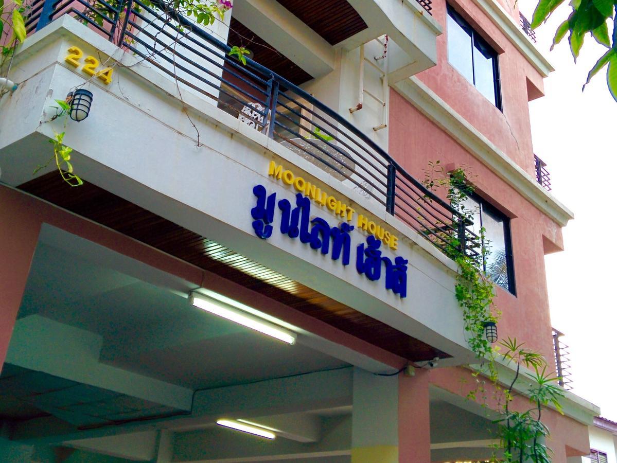 Moonlight House Hotel Nakhonratchasima Exterior foto